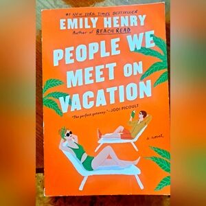 📚Book People We Meet on Vacation by Emily Henry👓